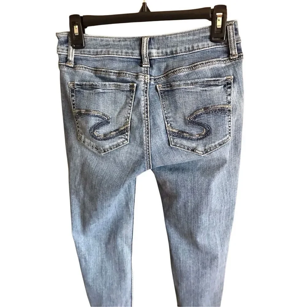 Silver suki Jean Capri Size 28 blue denim distressed cotton blend